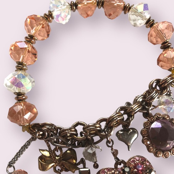 Vintage Betsey Johnson Elastic Charm Bracelet Hearts Crystals Embellished - Picture 9 of 9